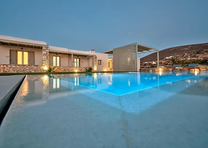 Leo - Unique & Calm פארוס