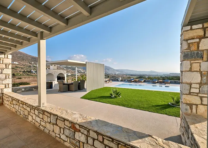 Leo - Unique & Calm פארוס