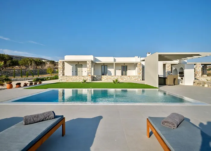 Leo - Unique & Calm פארוס