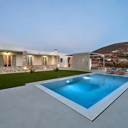 Leo - Unique & Calm *