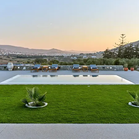 Leo - Unique & Calm Parikia (Paros)