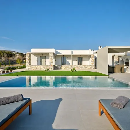 Leo - Unique & Calm Parikia (Paros)